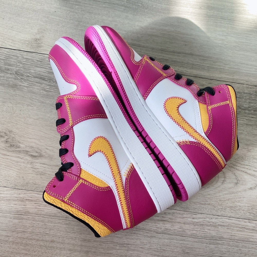 nike air jordan 1 mid - Picture 6 of 6